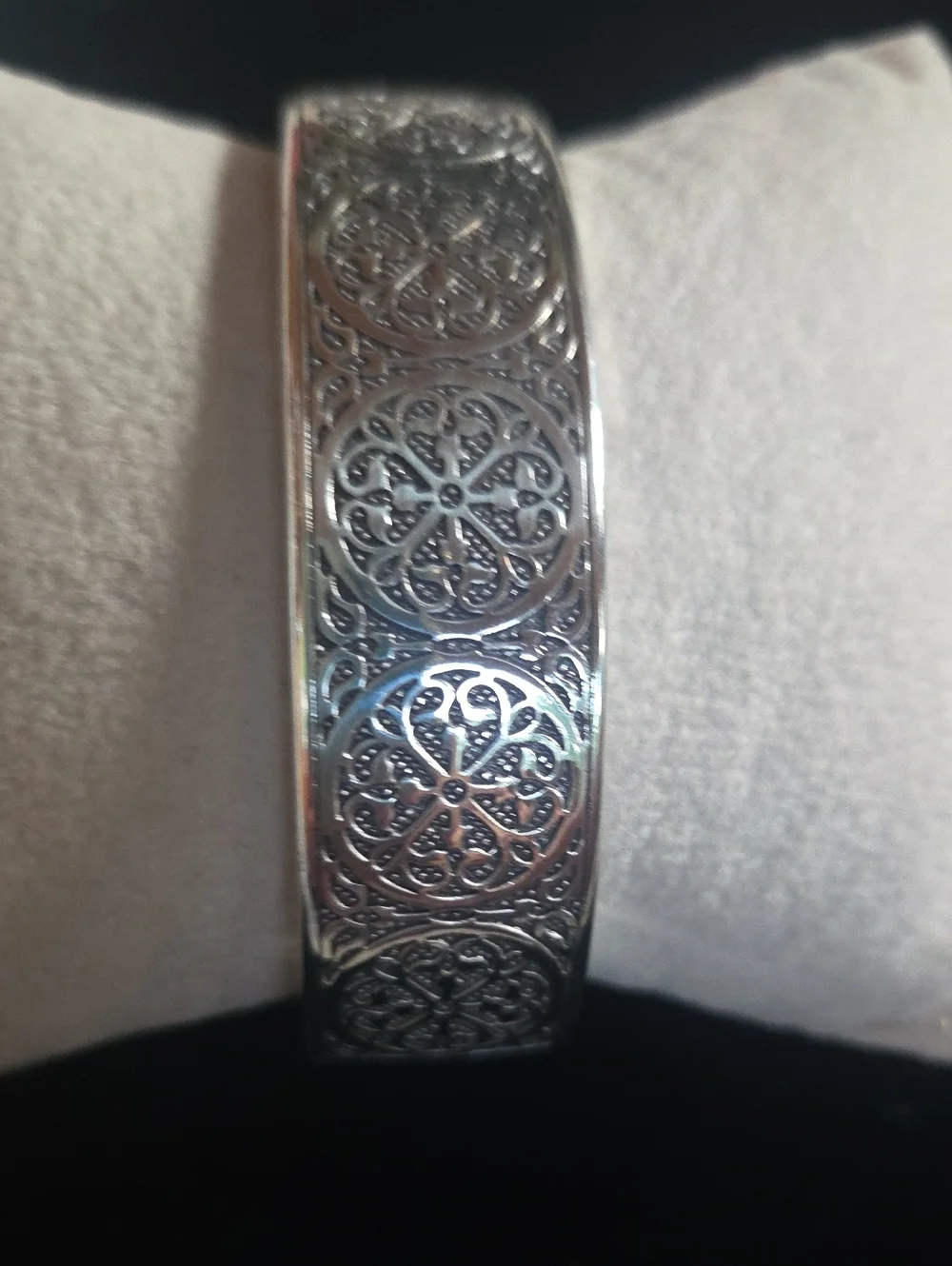 Silver Filigree Floral Pattern Cuff Bracelet